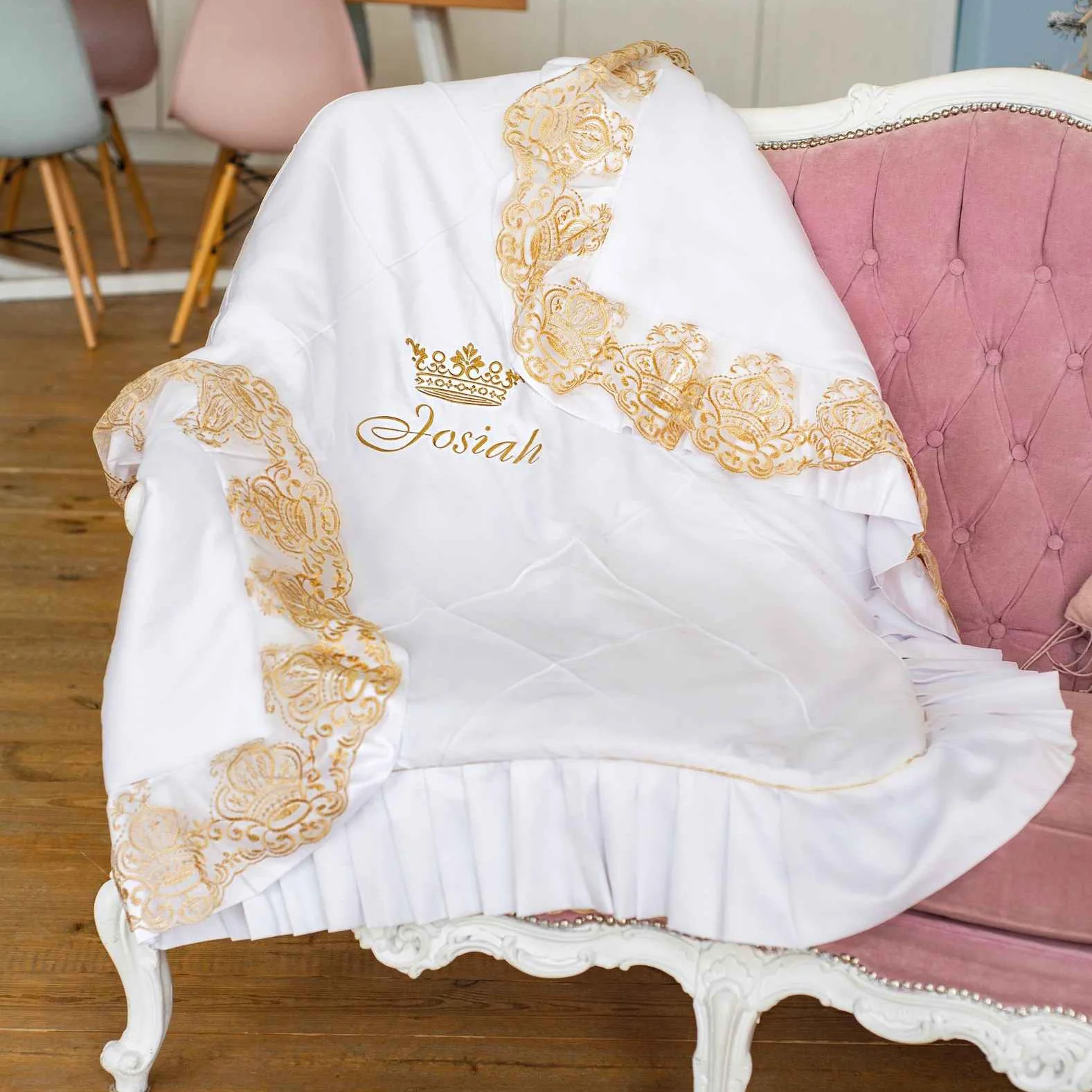 Royal Gold Personalized Cotton Baby Nest | Organic Newborn Baby Nest with Blanket - Image 5