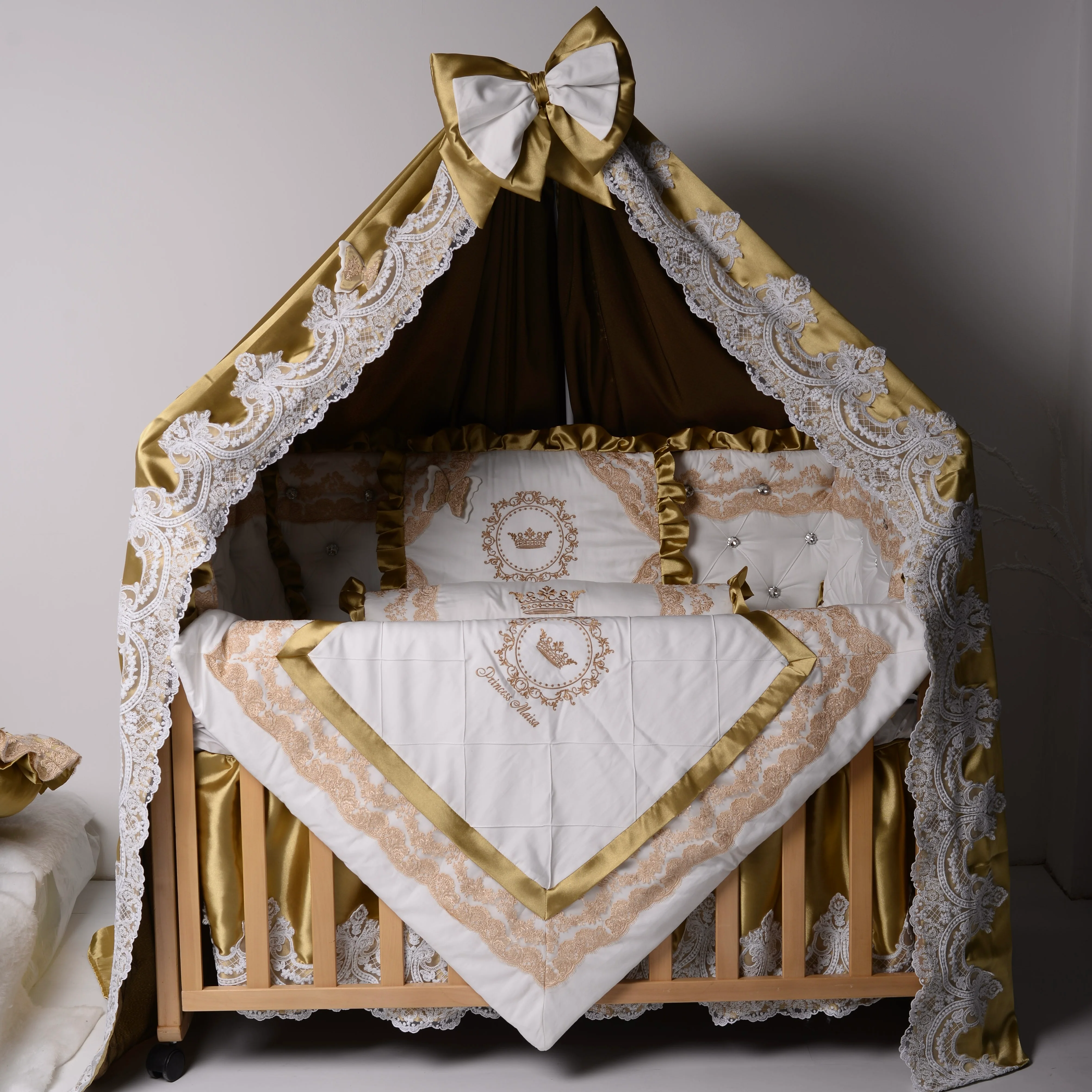 Luxury Royal Gold Crown Crib Bedding Set with Canopy - Image 4